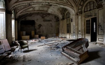 Abandoned Places: Hotel Piano